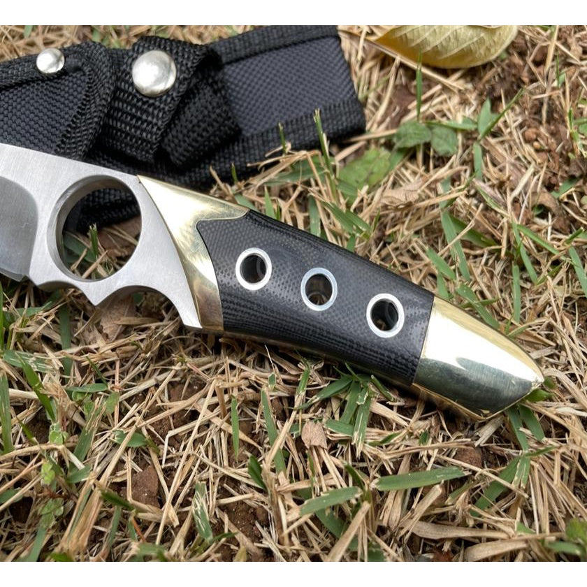 Faca Yukio Profissional Full Tang Aço Inox com Detalhes Dourados e Bainha